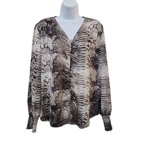 Philosophy Tops - Philosophy Womens Animal Print Blouse Size Large Button Down Long Sleeve V-Neck